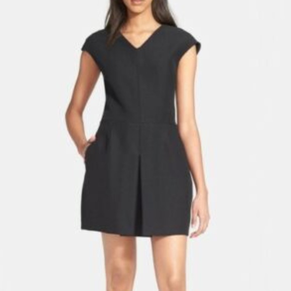 Vince Dresses & Skirts - Vince NWT Black Inverted Pleat V-Neck Dress 8